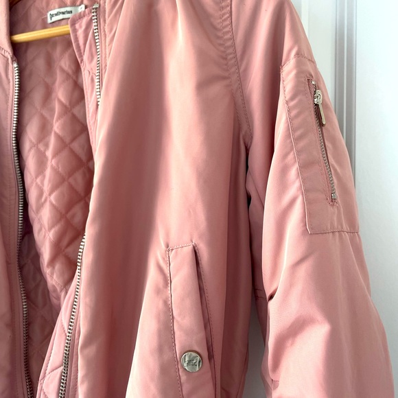 Pink Stradivarius bomber jacket in S - Picture 3 of 3